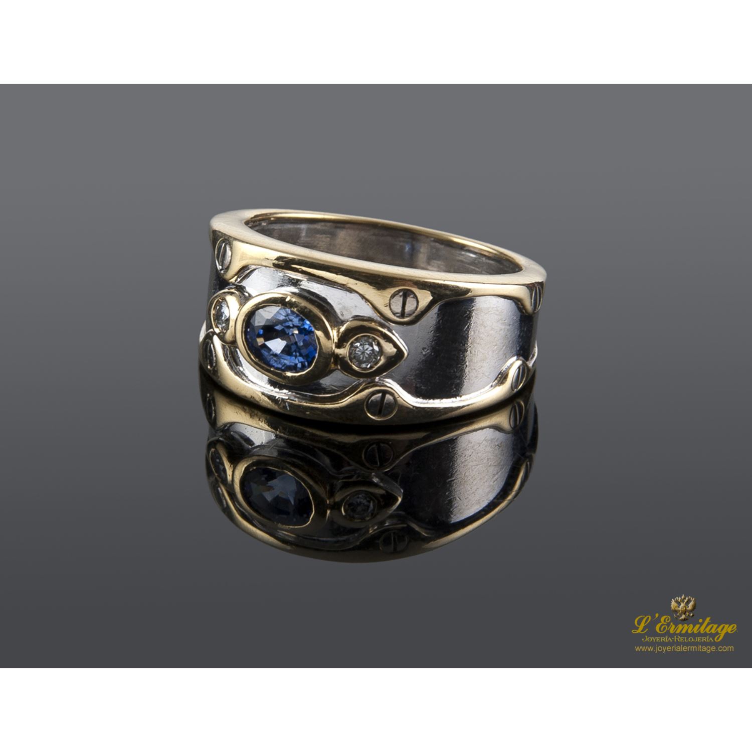 Sortija oro amarillo oro blanco zafiro y diamantes 