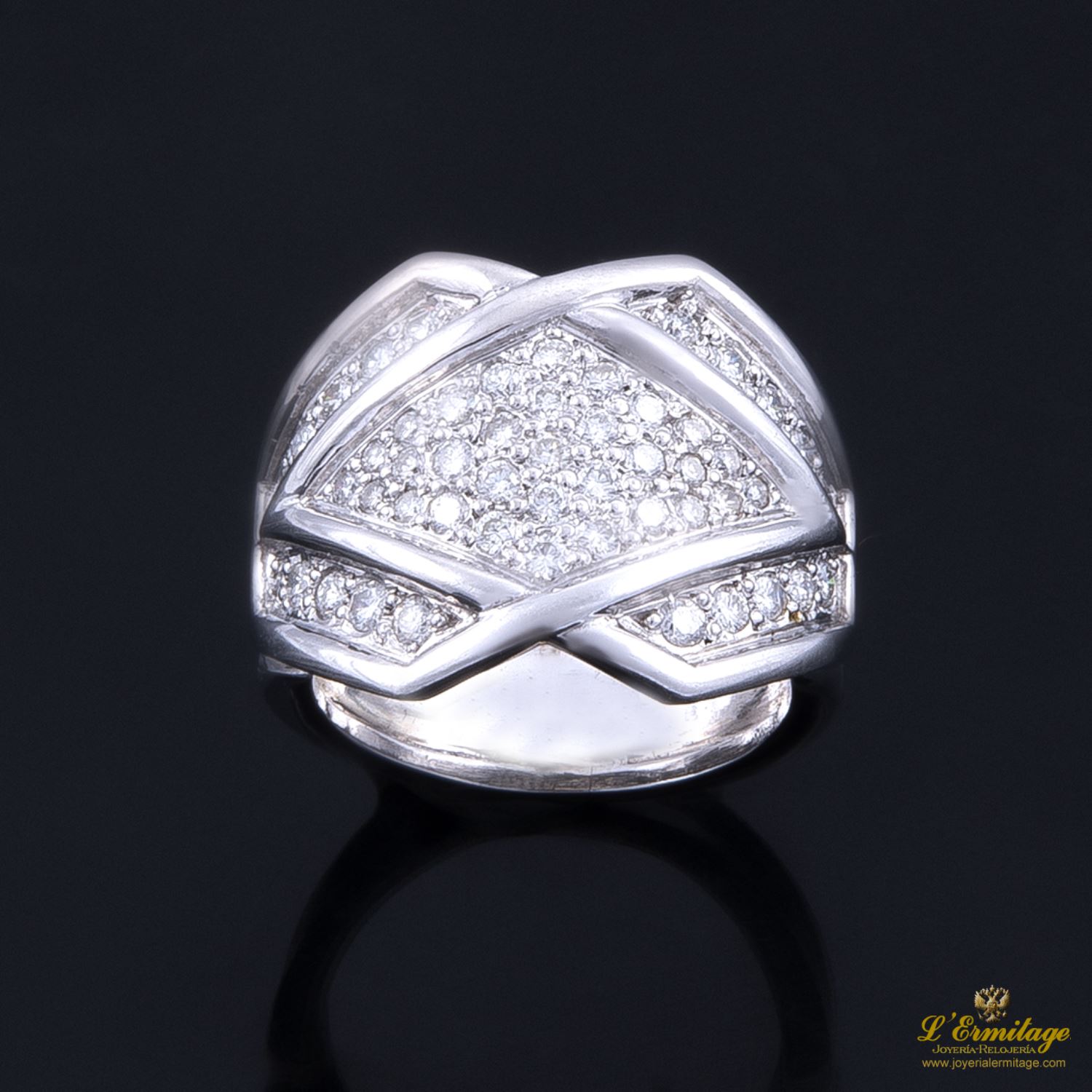 Sortija oro blanco con pavé de diamantes