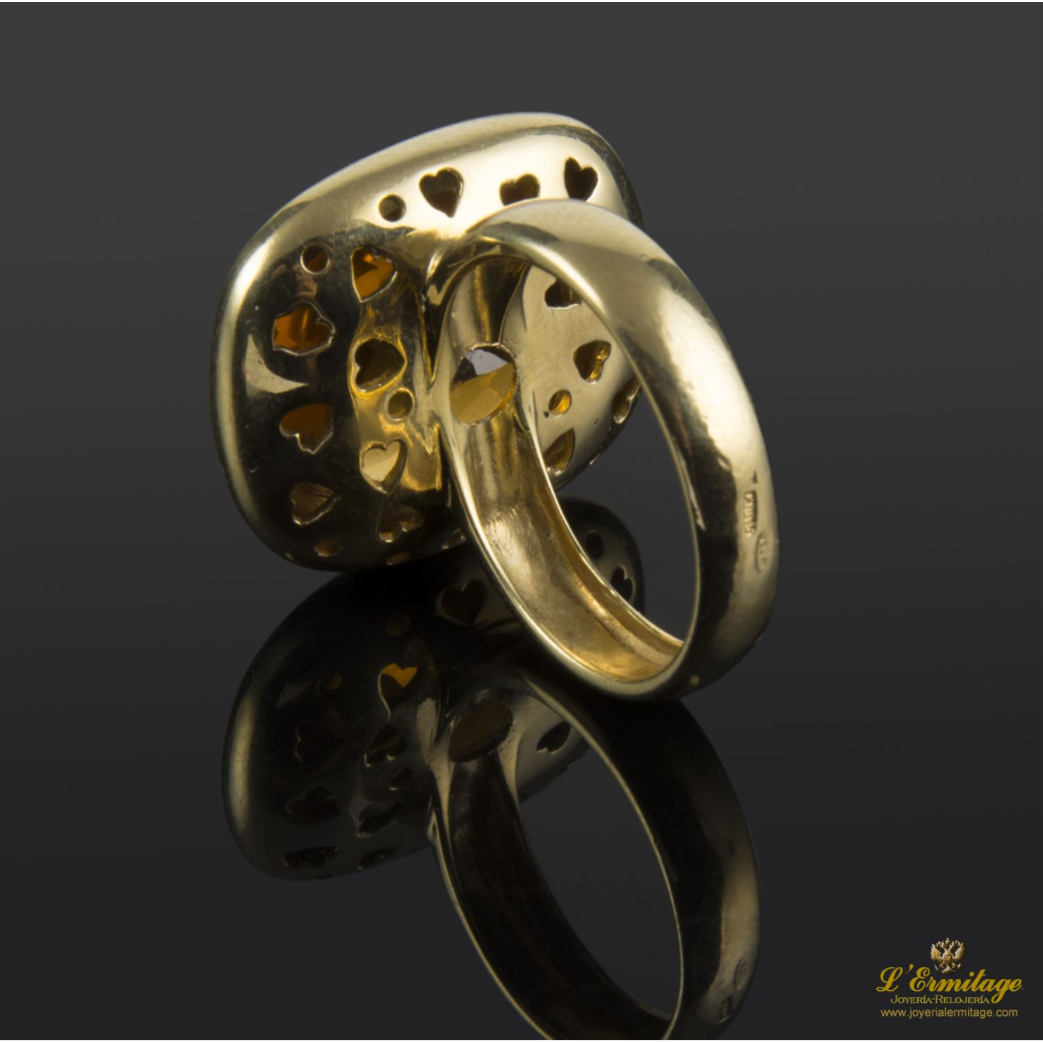 Sortija en oro amarillo con un topacio