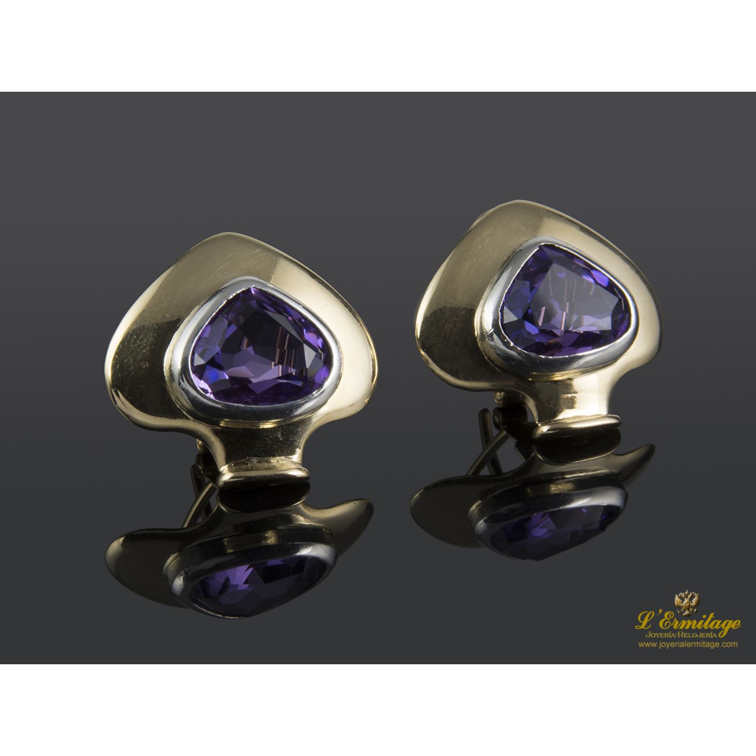 Pendientes en oro amarillo y oro blanco con amatistas.