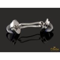 Gemelos realizados en oro blanco y zafiros.