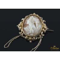 Broche oro amarillo antiguo