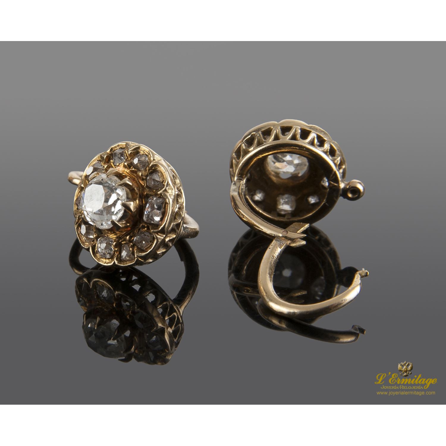 Pendientes antiguos en oro amarillo con diamantes talla antigua