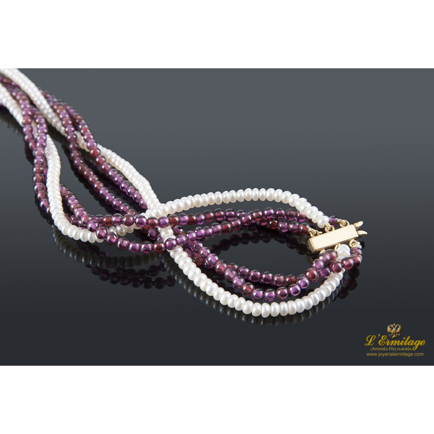 Gargantilla perlas y coral