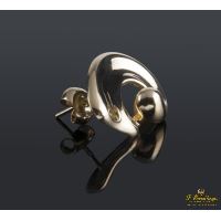 Pendientes realizados en oro amarillo.