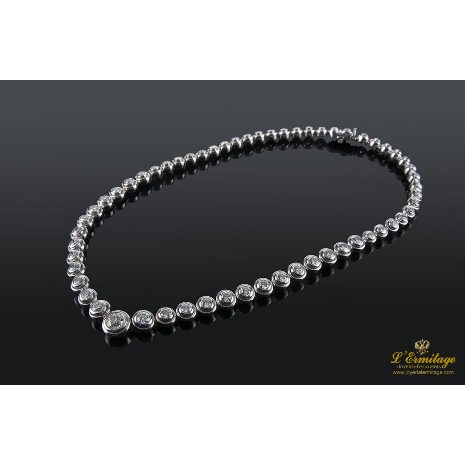 Gargantilla riviere oro blanco diamantes engastados  en chatones