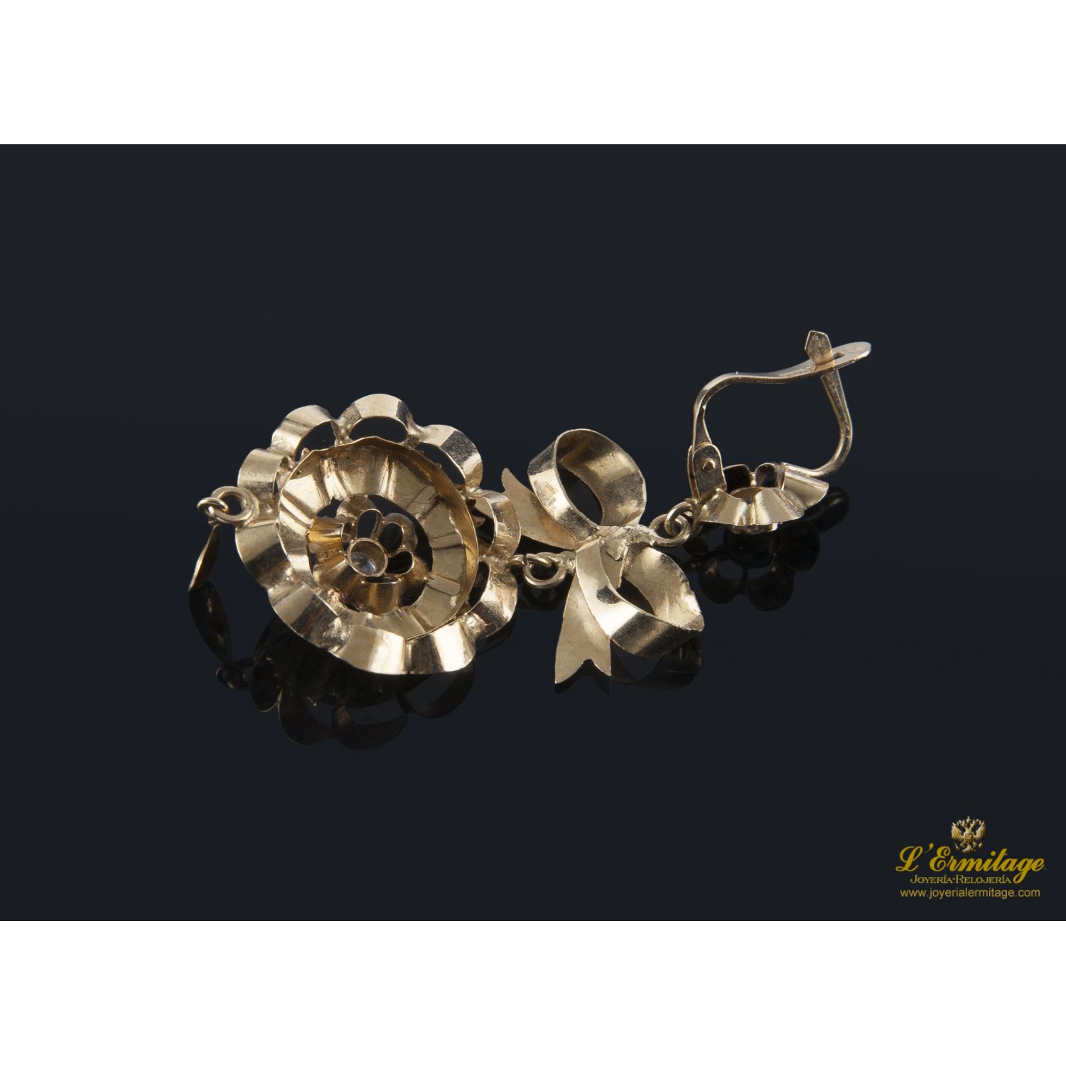 Pendientes isabelinos colgantes oro amarillo