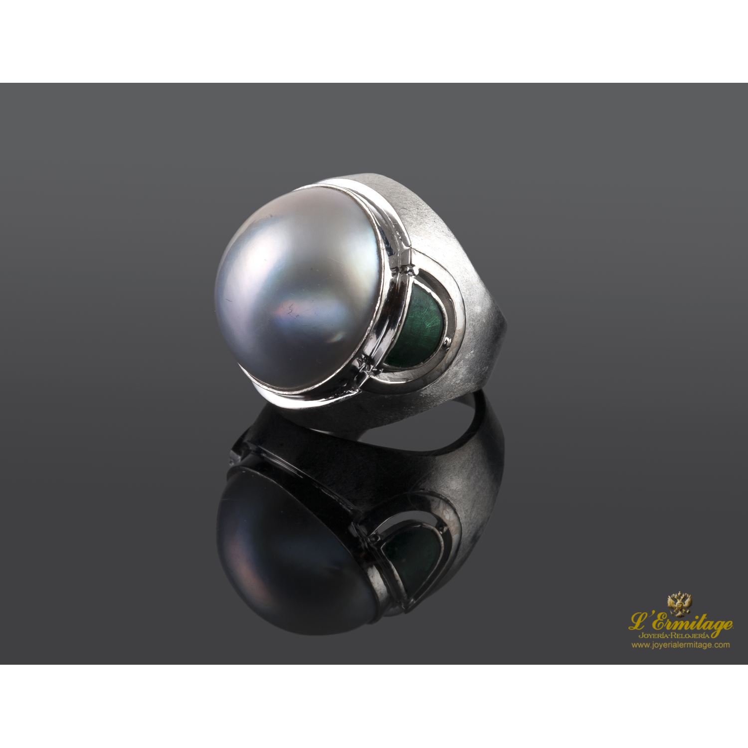 Sortija oro blanco media perla 