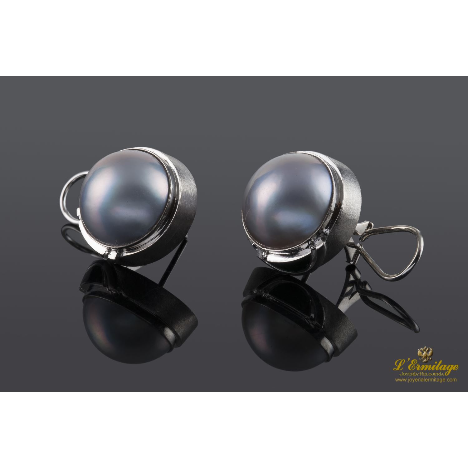 Pendientes oro blanco mate media perla 