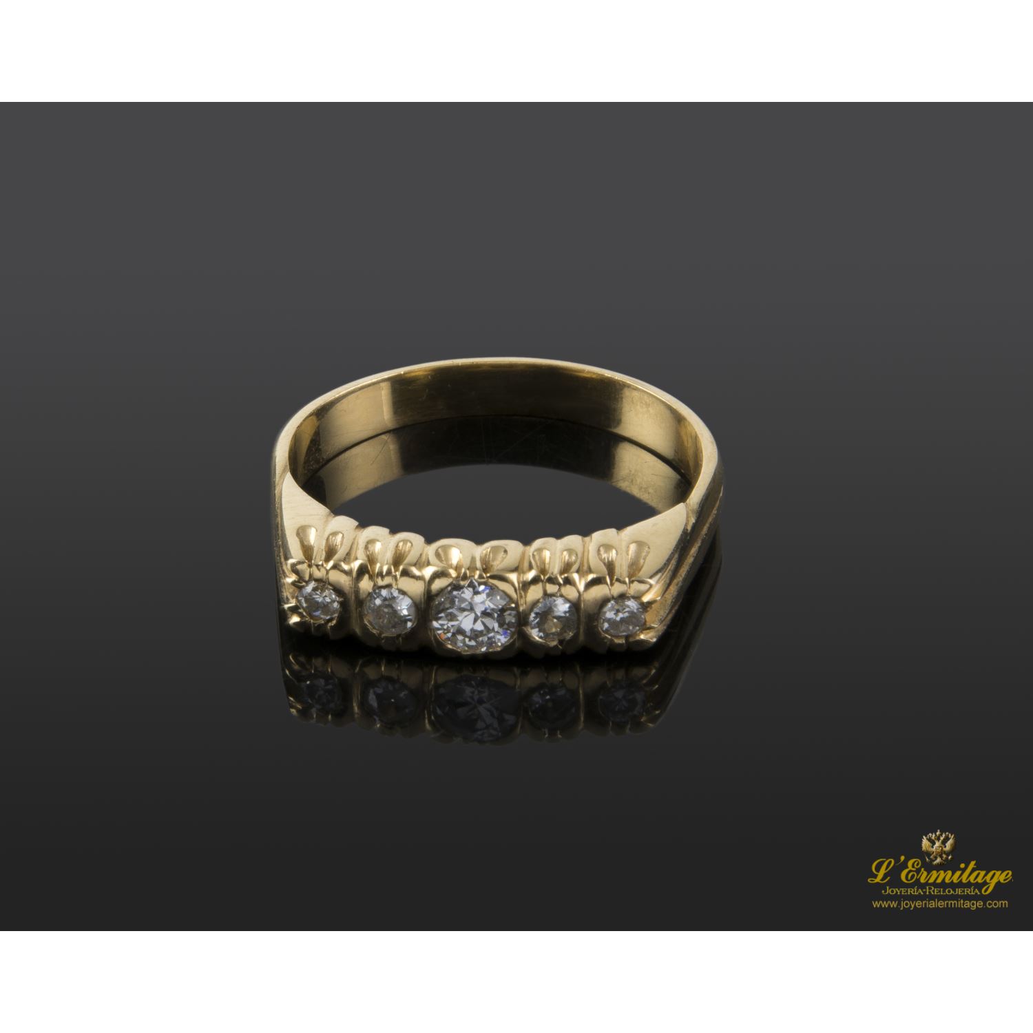Sortija oro amarillo y diamantes cinquillo