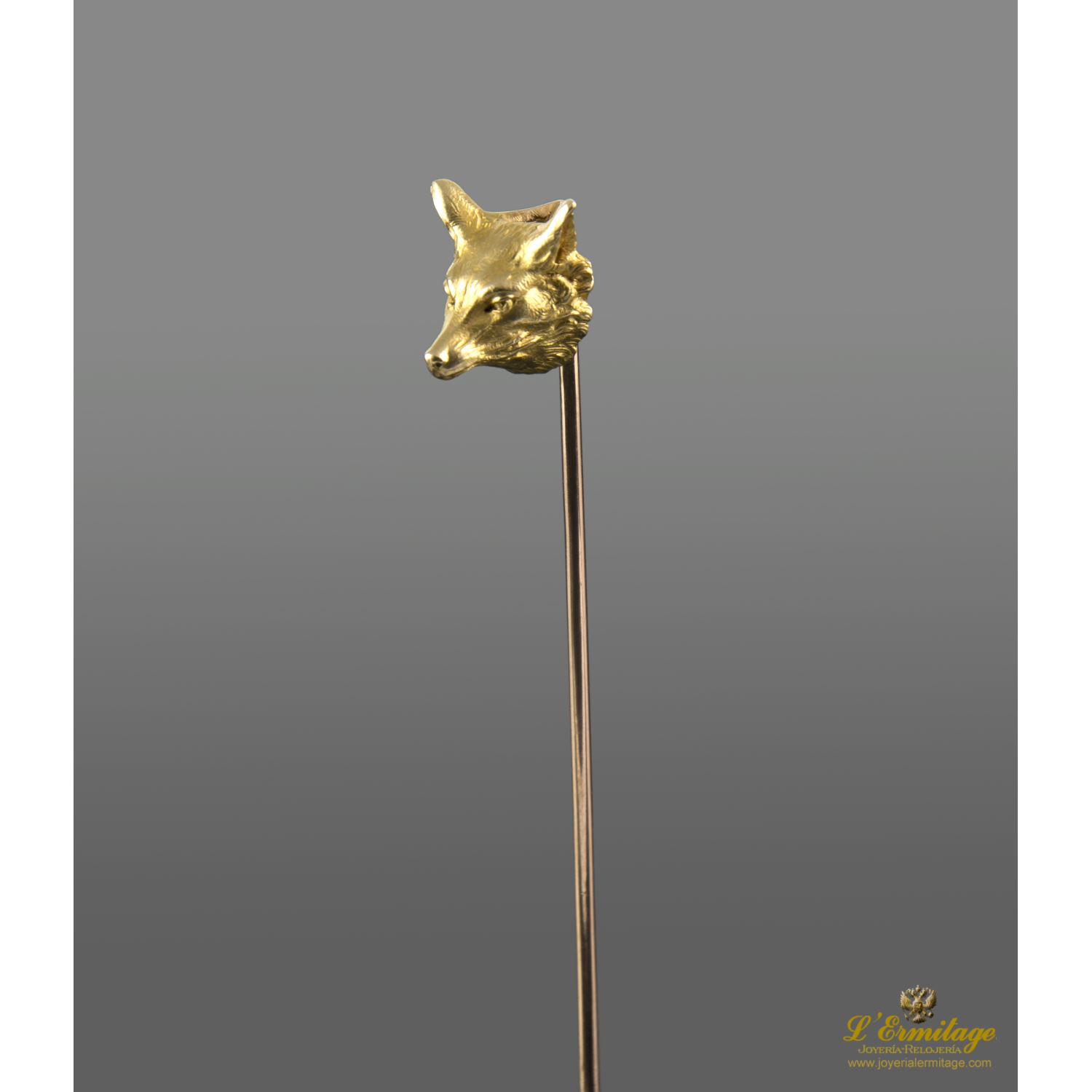 Alfiler de corbata realizado en oro amarillo.