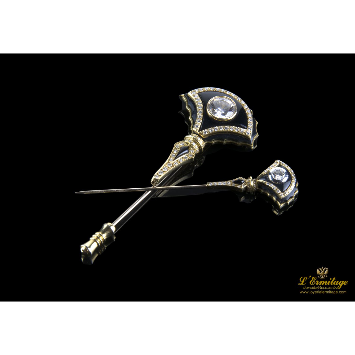 Alfiler oro amarillo ónix y circonitas