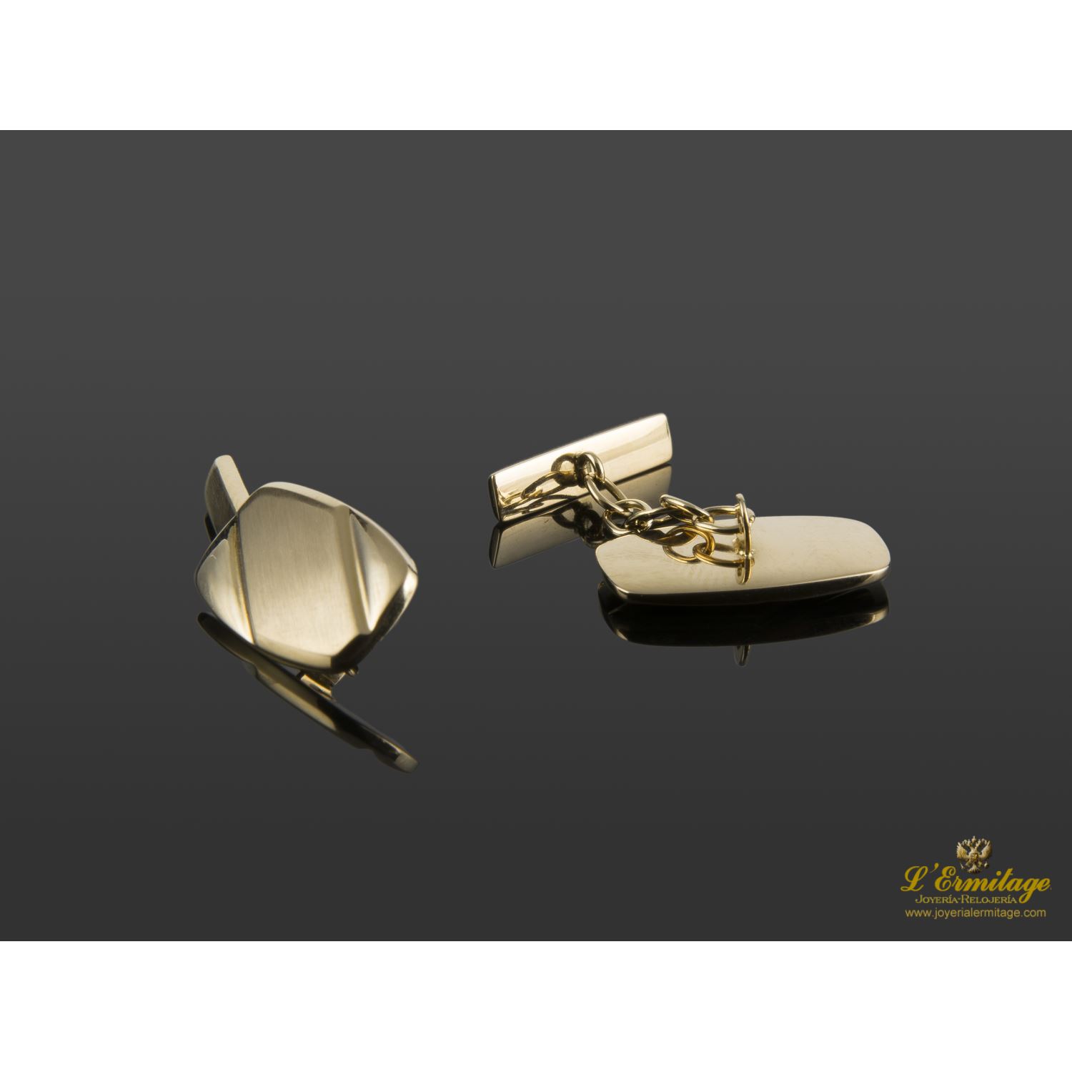 Gemelos en oro amarillo.