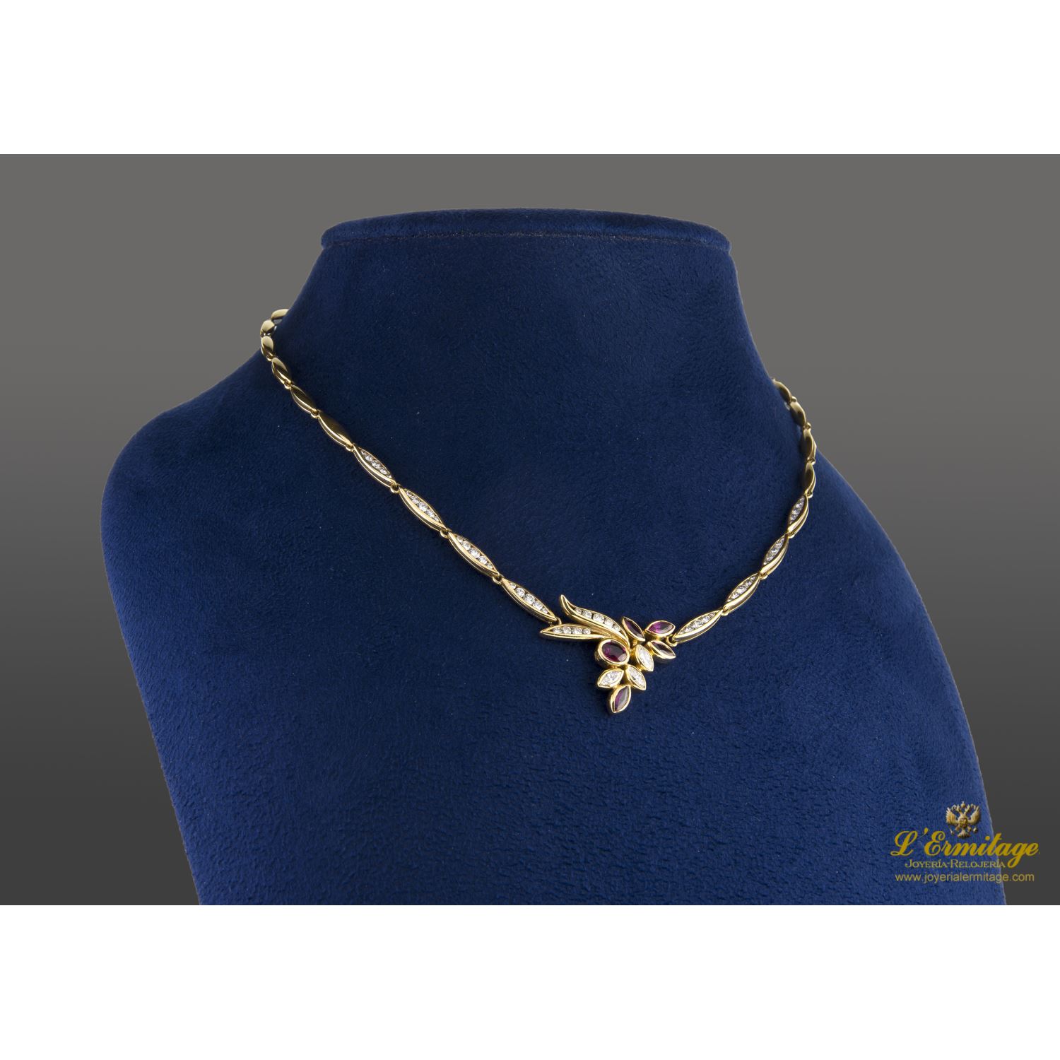 Gargantilla oro amarillo diamantes y rubíes