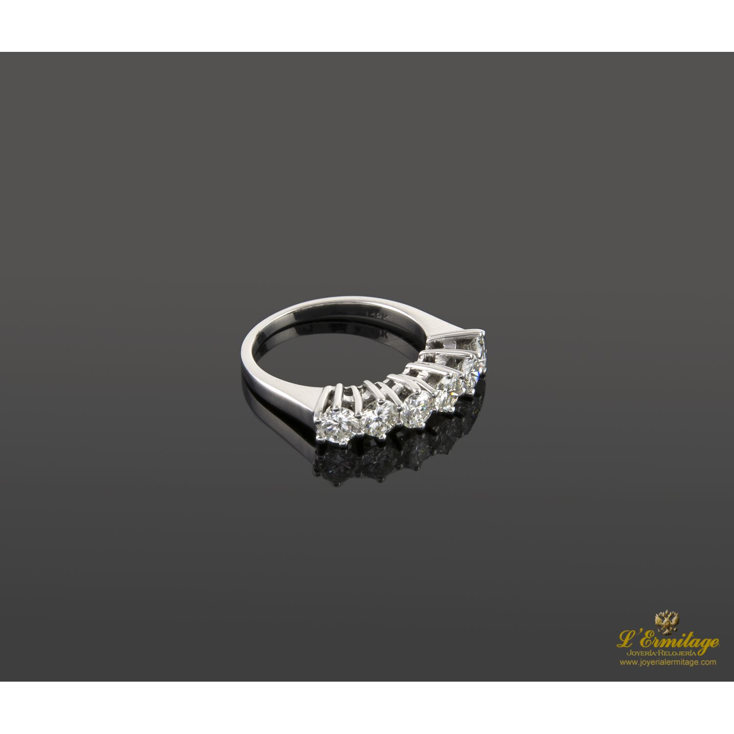 Cintillo oro blanco y diamantes