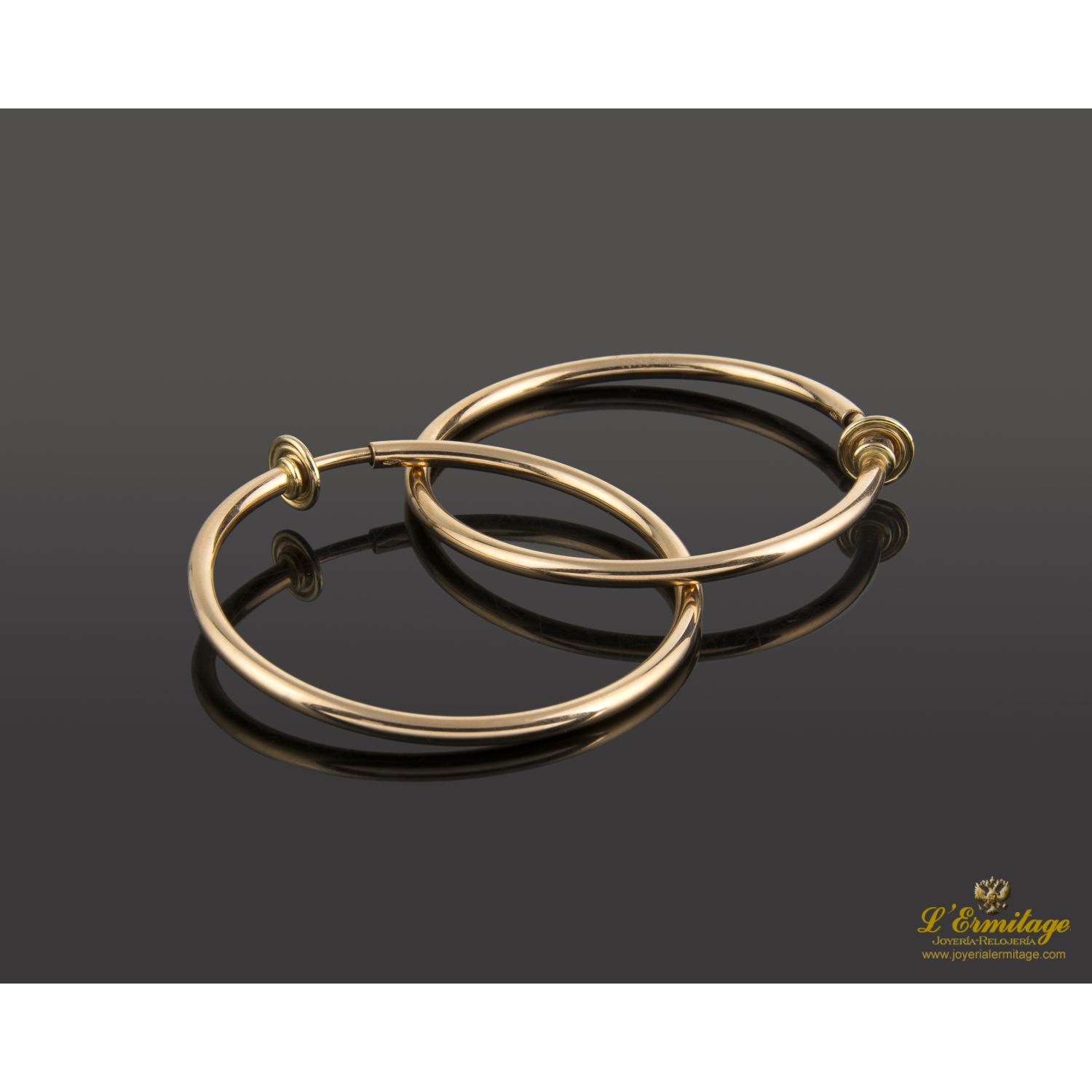 Pendientes realizados en oro rosa