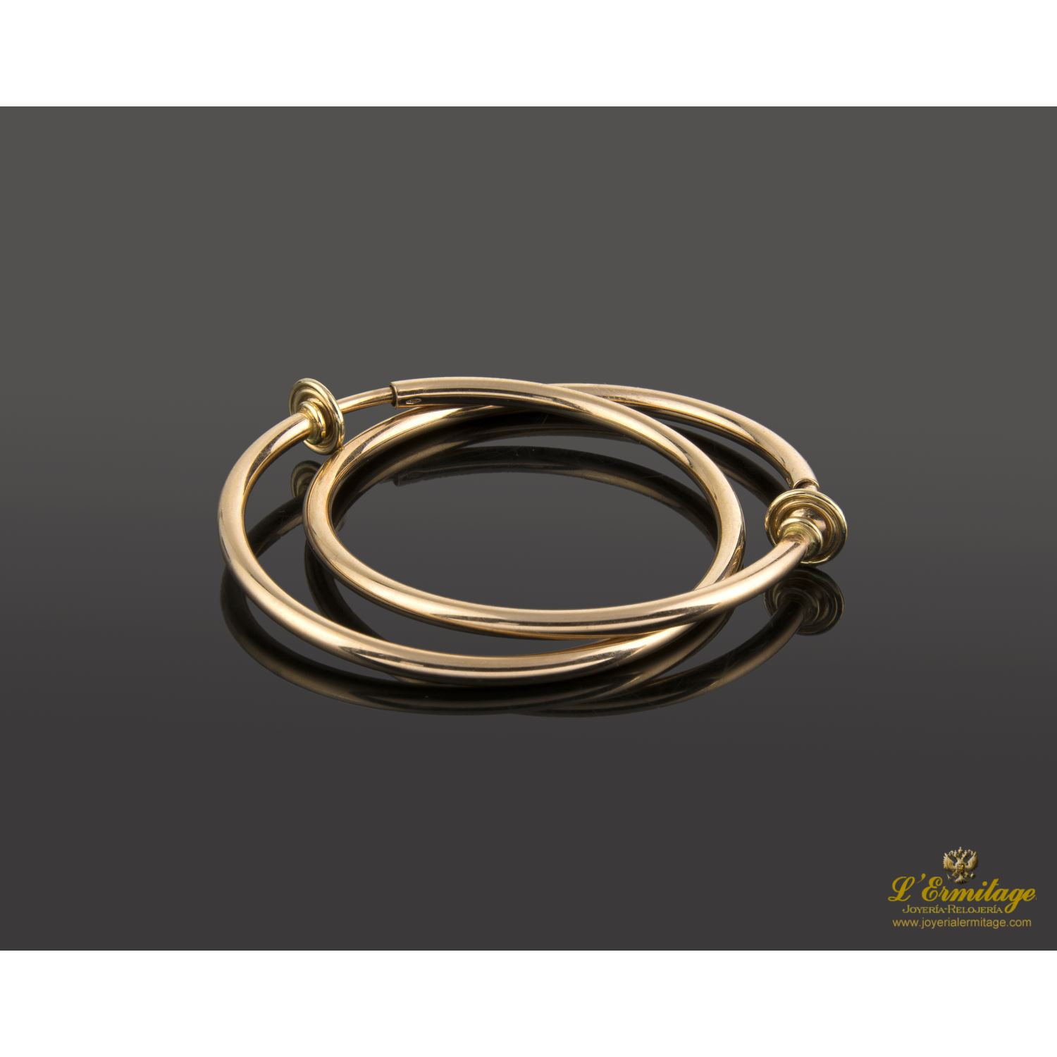 Pendientes realizados en oro rosa