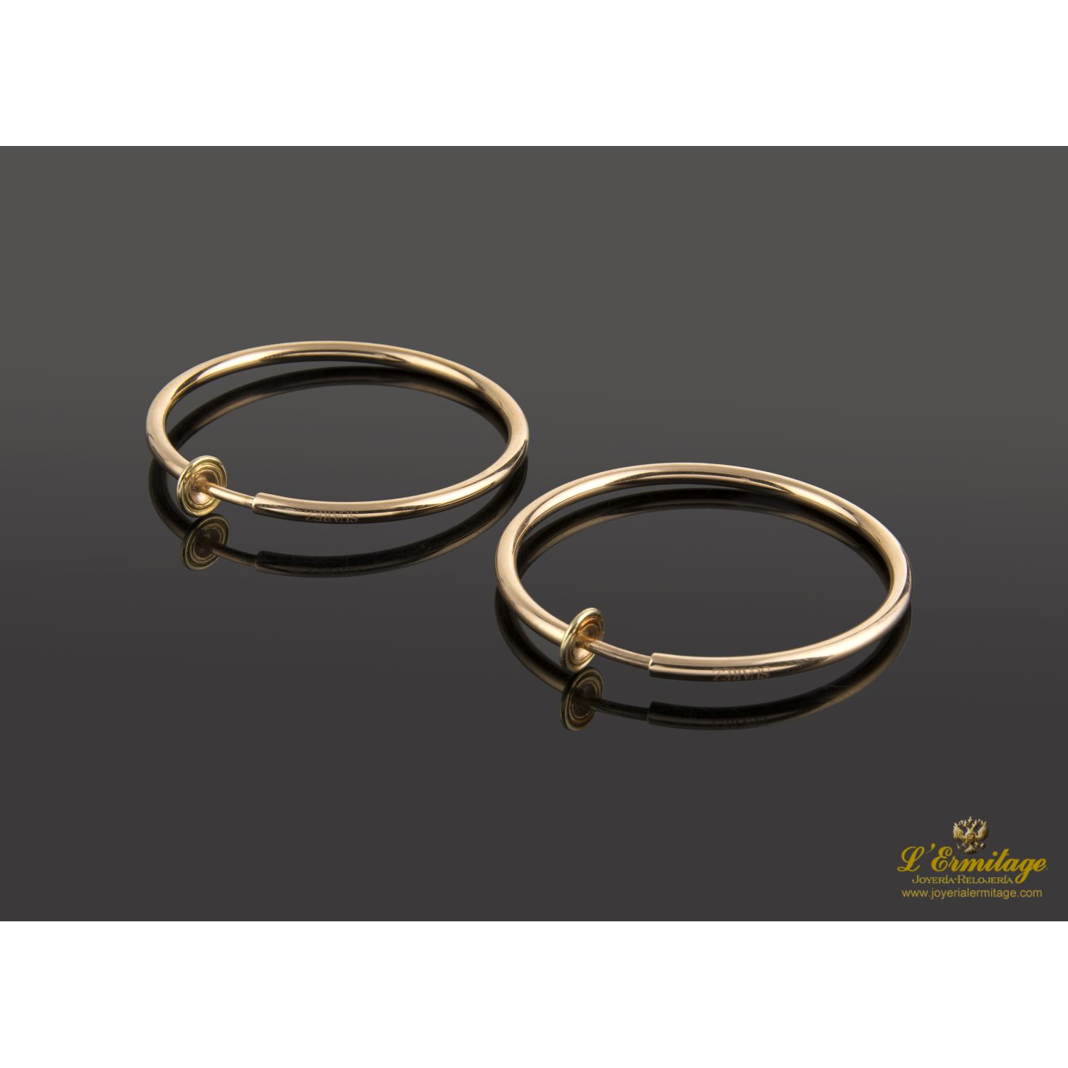 Pendientes realizados en oro rosa