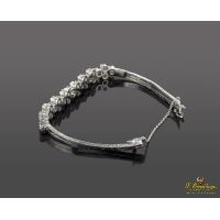 Pulsera semirrígida oro blanco y diamantes.