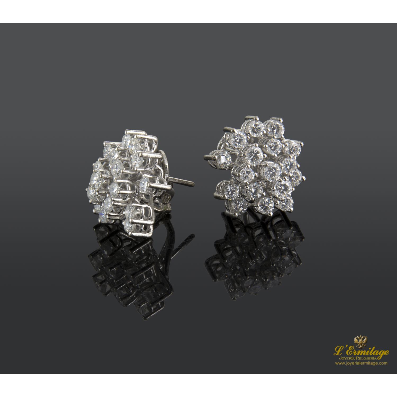 Pendientes oro blanco y diamantes.