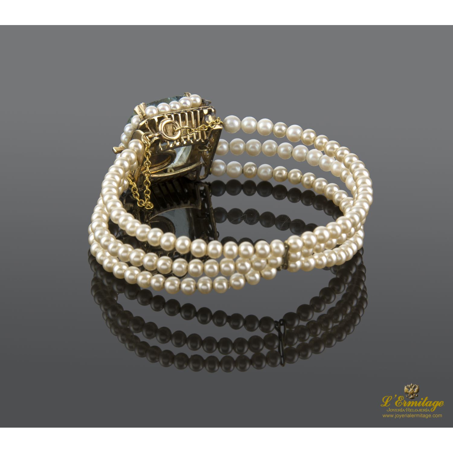 Pulsera antigua oro amarillo con perlas y agua marina.
