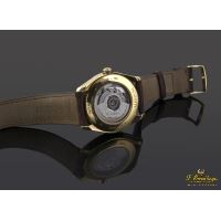 H stern día y mes  oro amarillo automático caballero 40mm.  