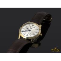 H stern día y mes  oro amarillo automático caballero 40mm.  