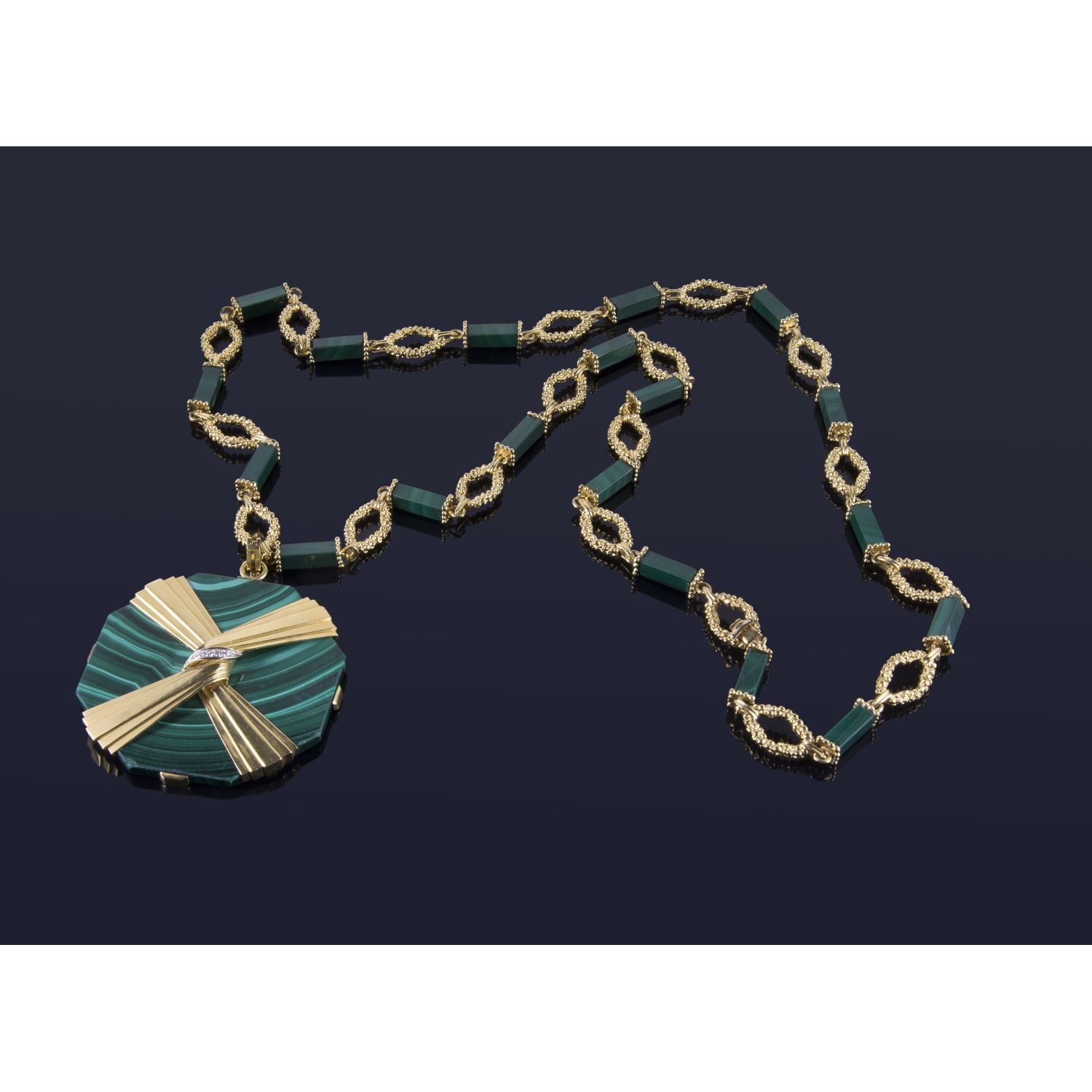 Collar largo oro amarillo y malaquita