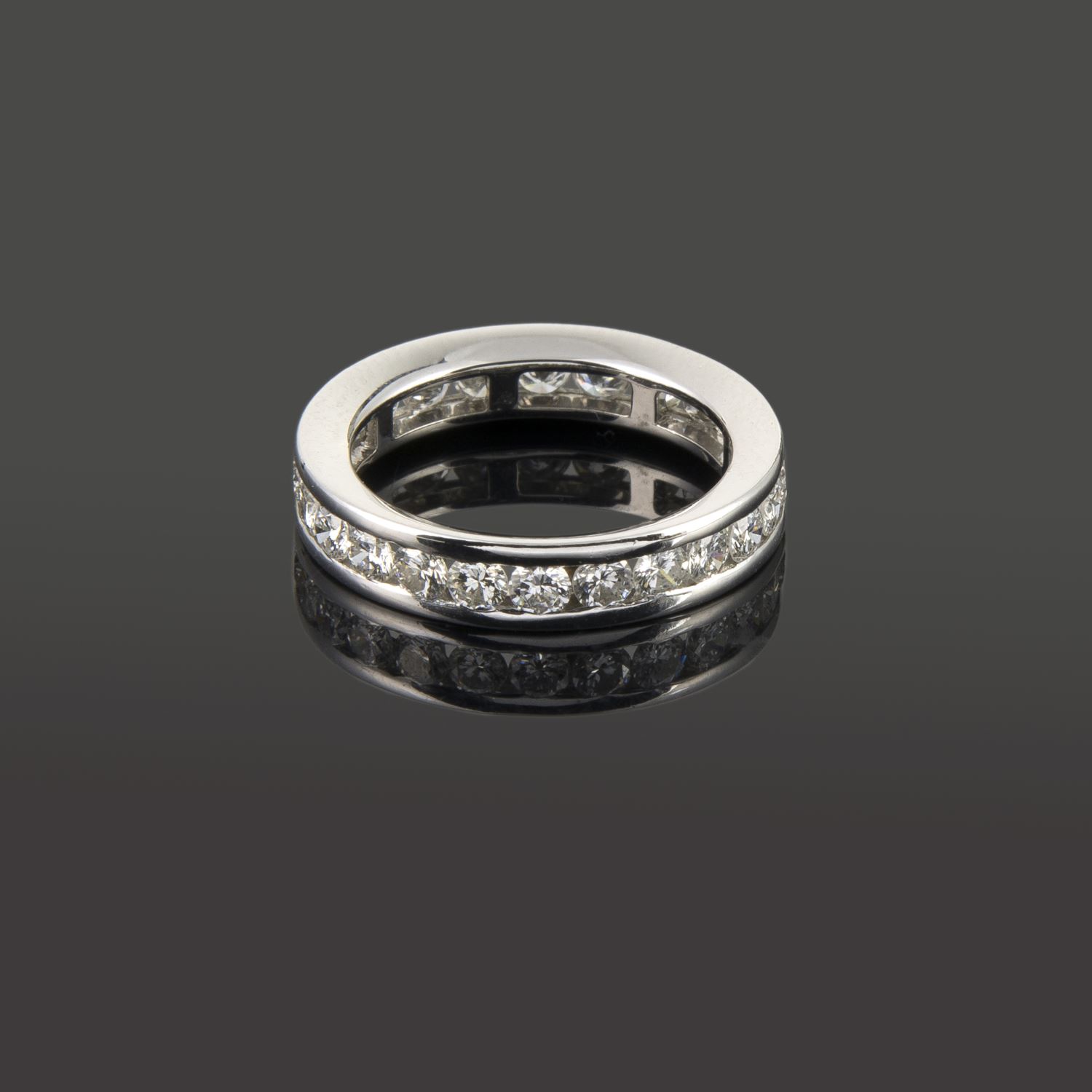 Sortija alianza catalana oro blanco y diamantes. Talla nº: 12