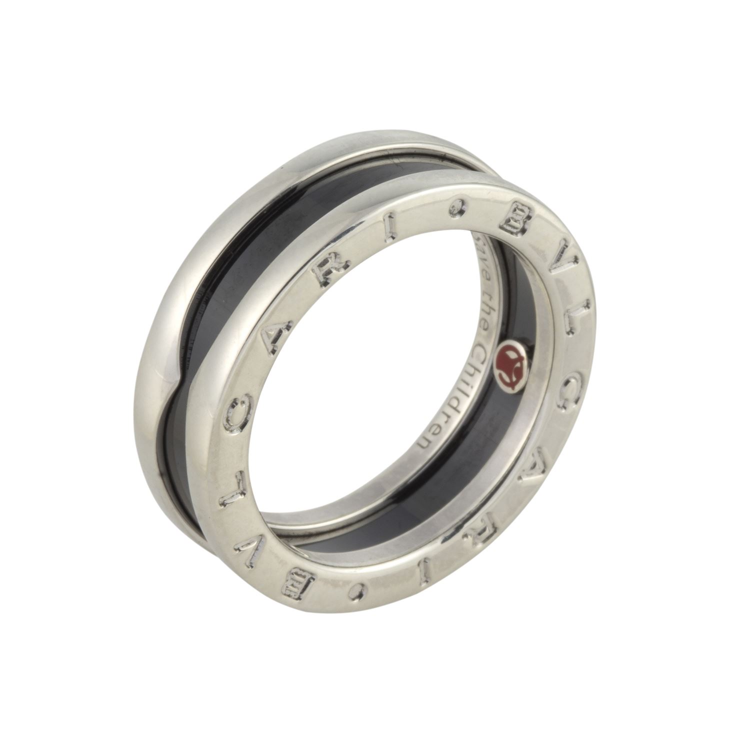 Anillo save the children de una banda en plata de ley con cerámica negra. Talla nº: 57. 