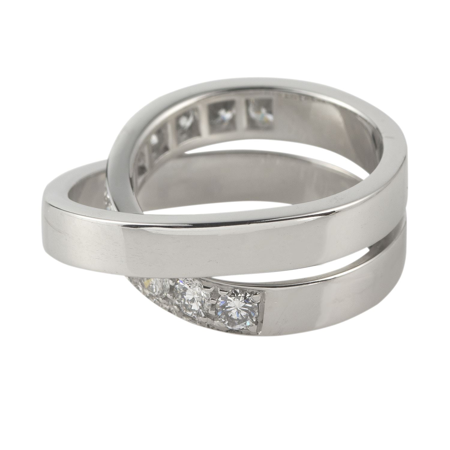 Anillo nouvelle vague oro blanco y diamantes. Talla 52.