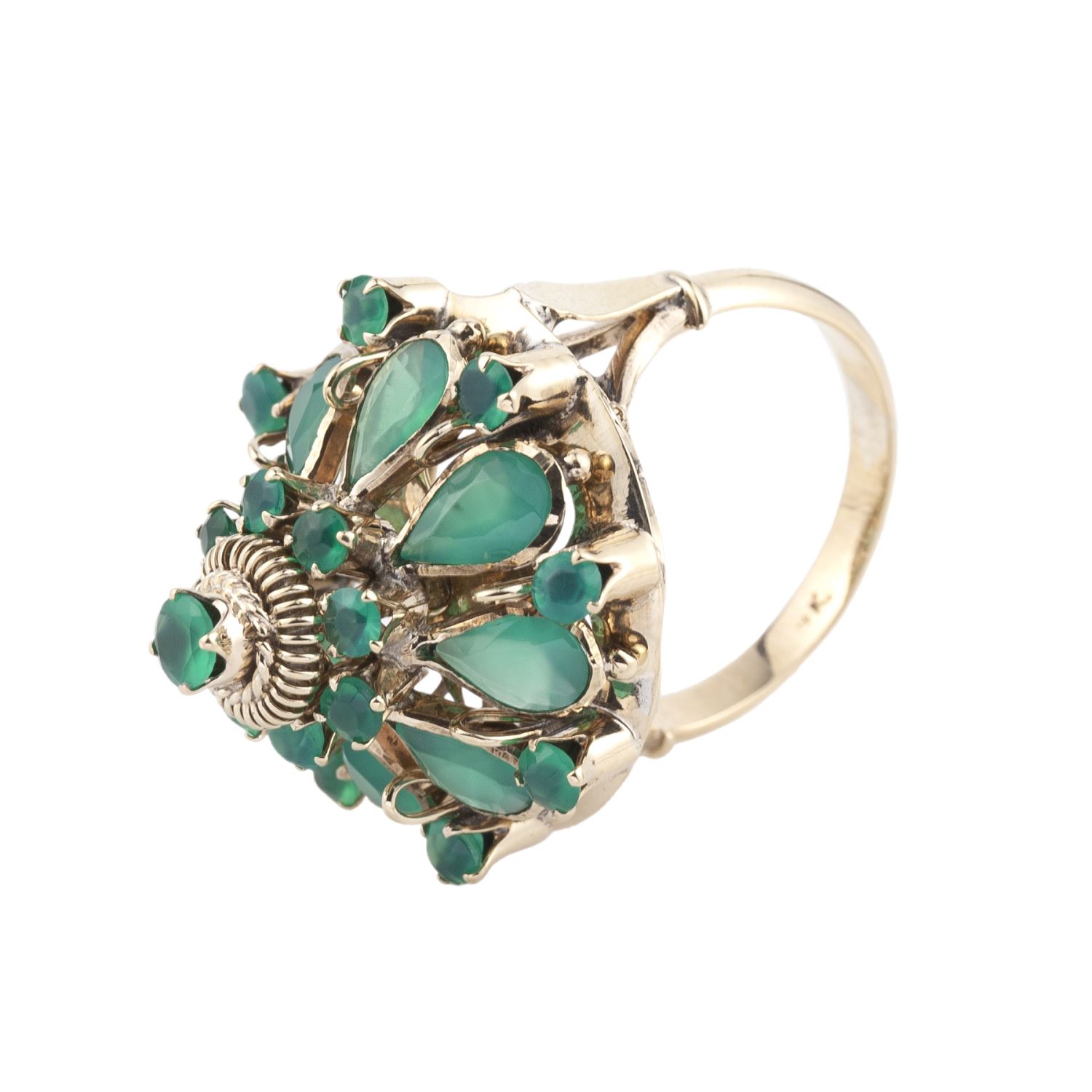 Sortija en oro amarillo con crisoprasas.