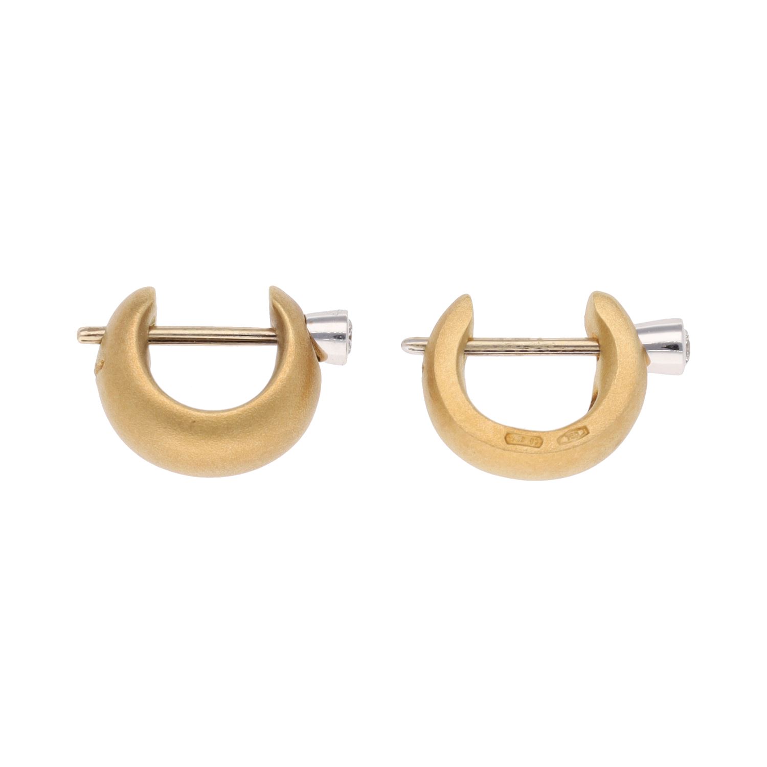 Pendientes pomellato en oro amarillo y oro blanco con brillantes.