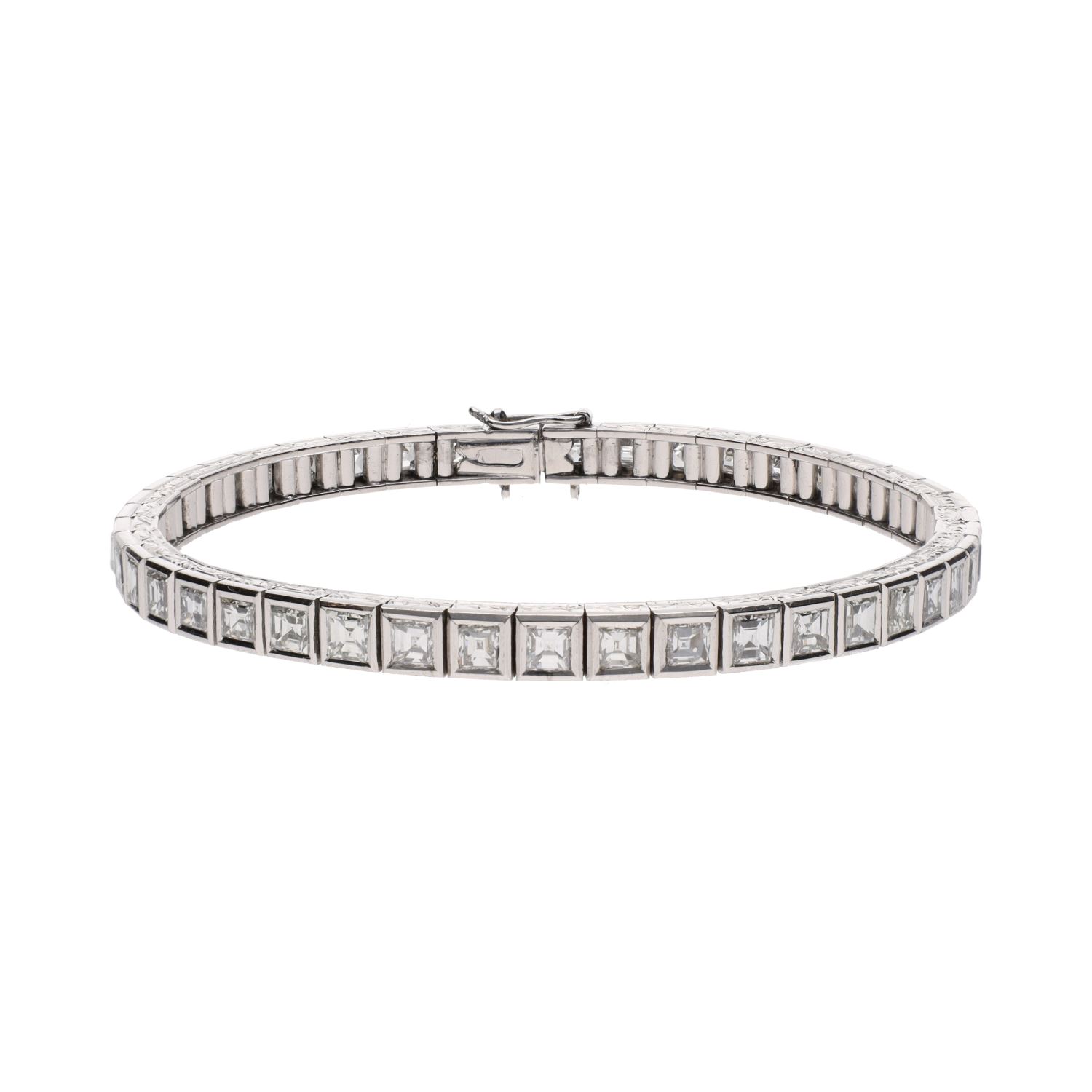 Pulsera riviere en oro blanco y diamantes naturales.