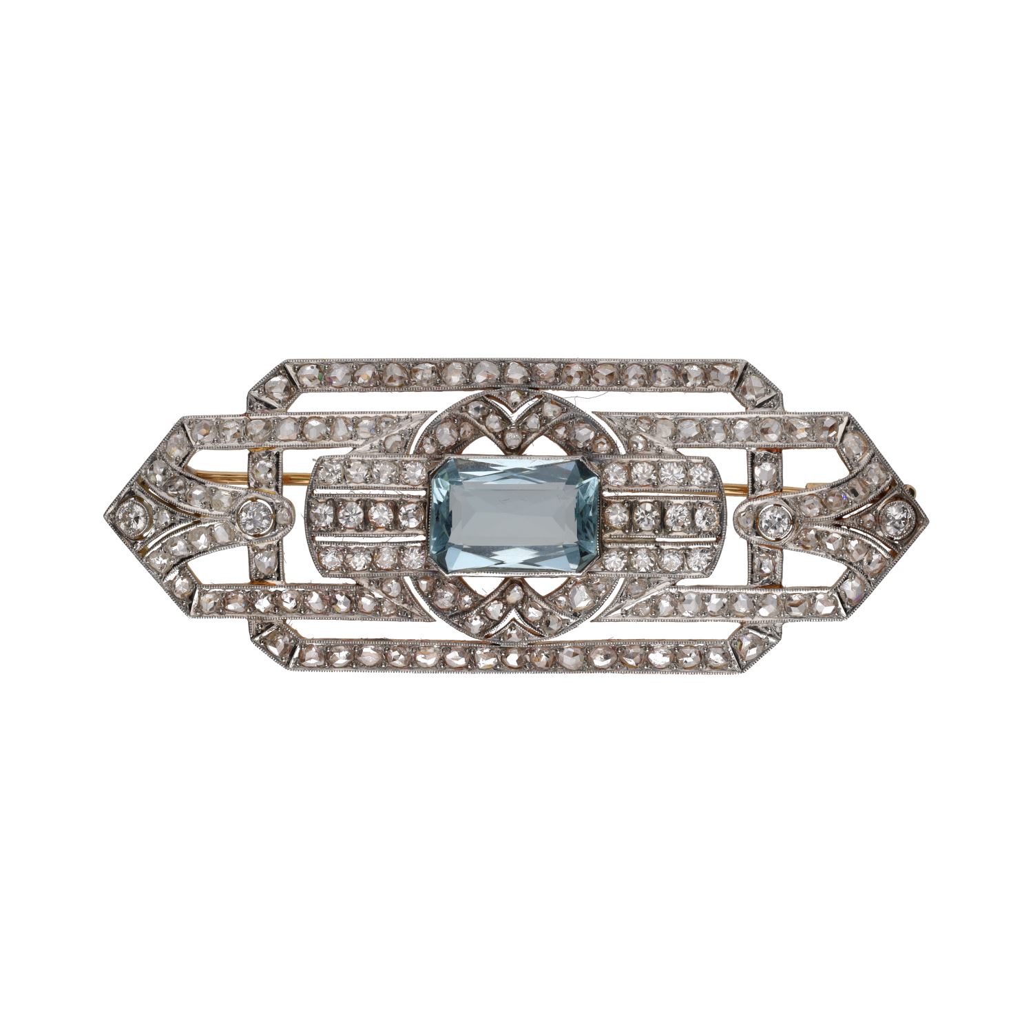 Broche antiguo en oro amarillo y oro blanco con aguamarina y diamantes.
