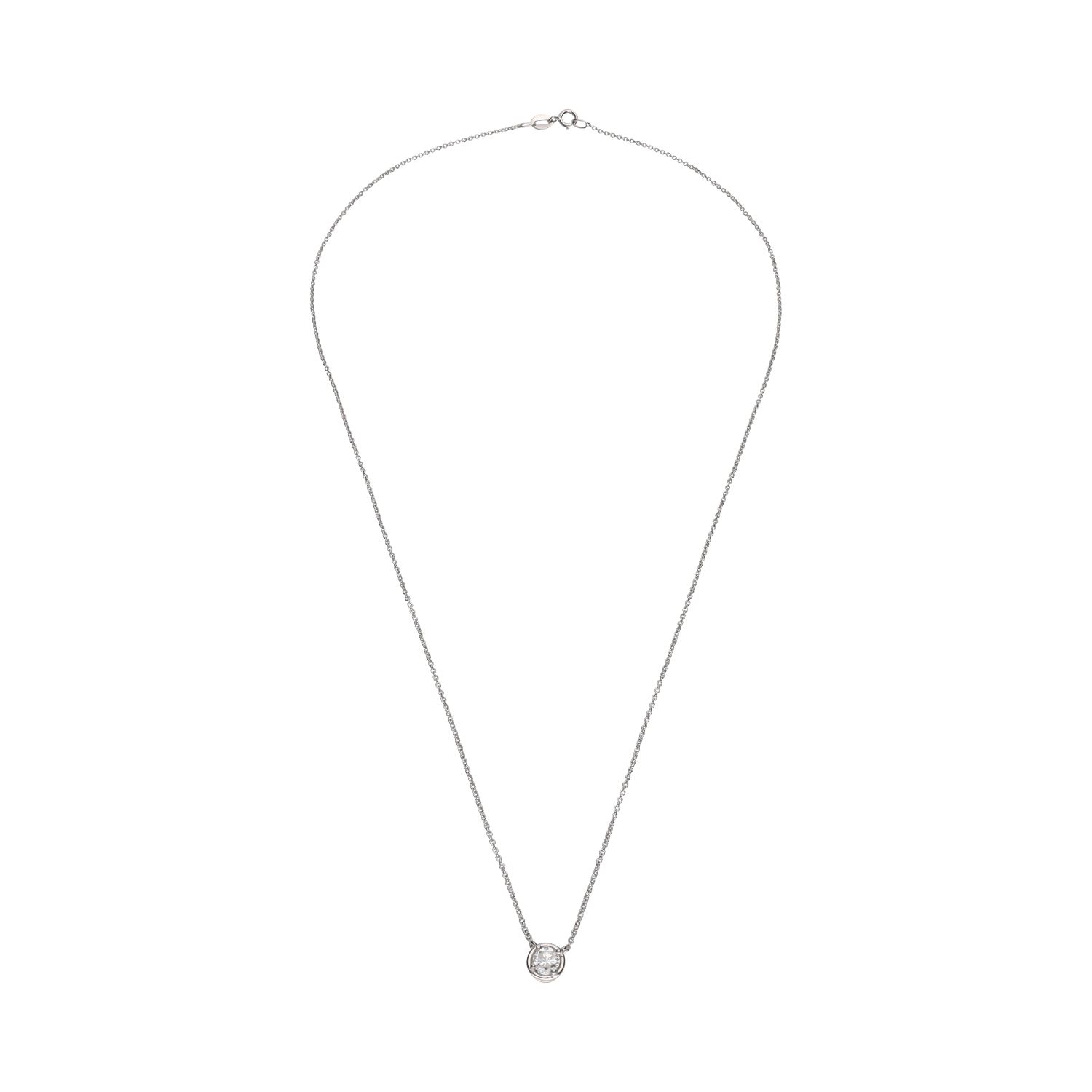 Collar en oro blanco con un brillante.