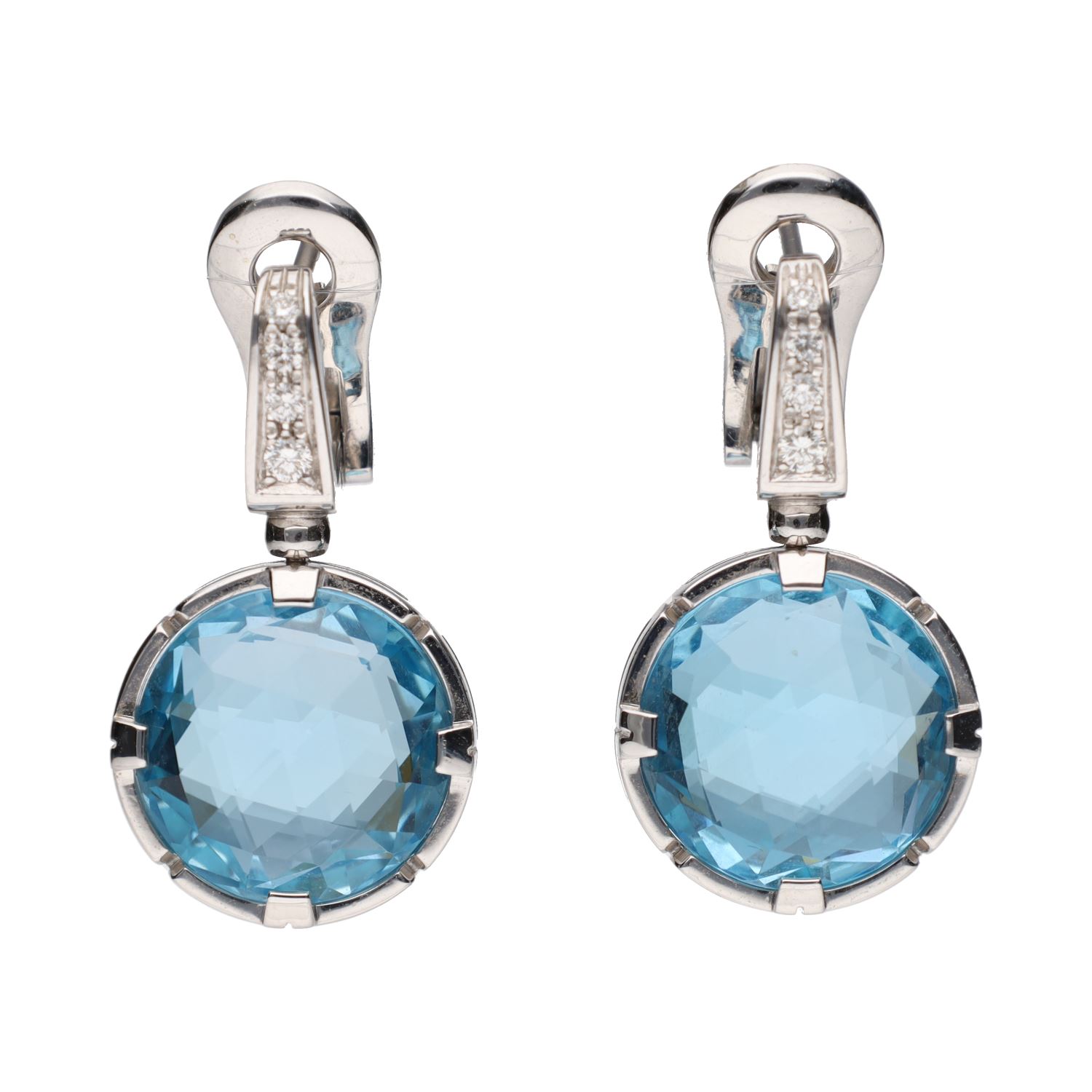 Pendientes bulgari en oro blanco con topacios y brillantes.