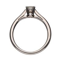 Sortija solitario en oro blanco con un brillante. Talla 12.