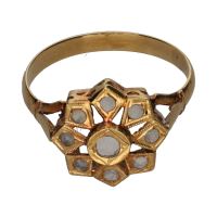 ANILLOS / SORTIJAS<BR>SORTIJA ANTIGUA EN ORO AMARILLO CON DI...