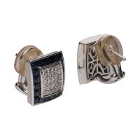Pendientes cuadrados en oro blanco con zafiros y brillantes.