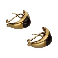 Pendientes en oro amarillo con granates.