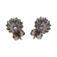 Pendientes en oro blanco con zafiros y brillantes.