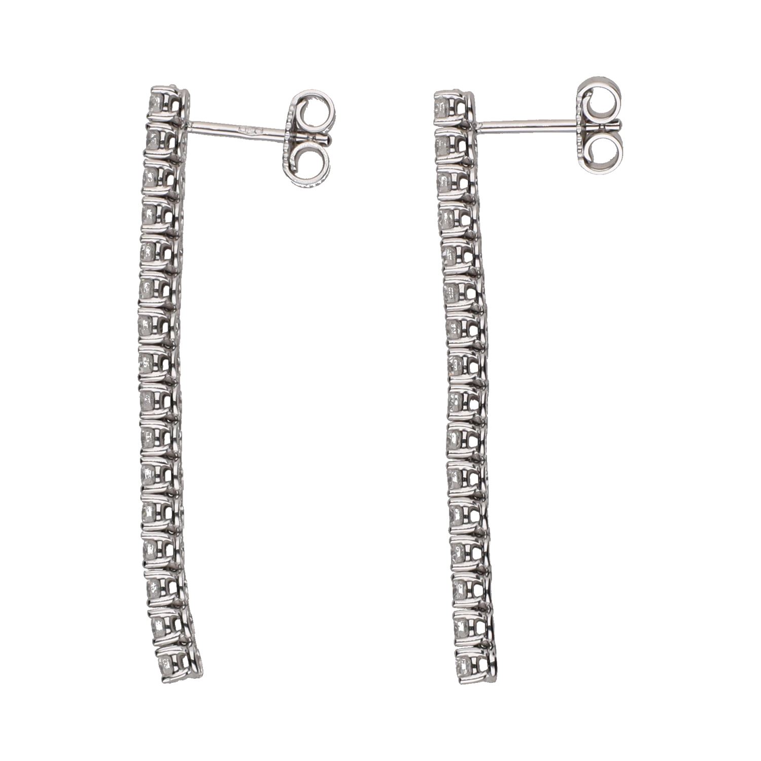 Pendientes riviere en oro blanco con brillantes.