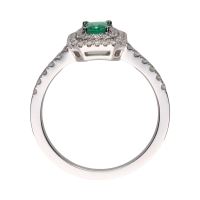 Sortija en oro blanco con esmeralda y brillantes. Talla 14.