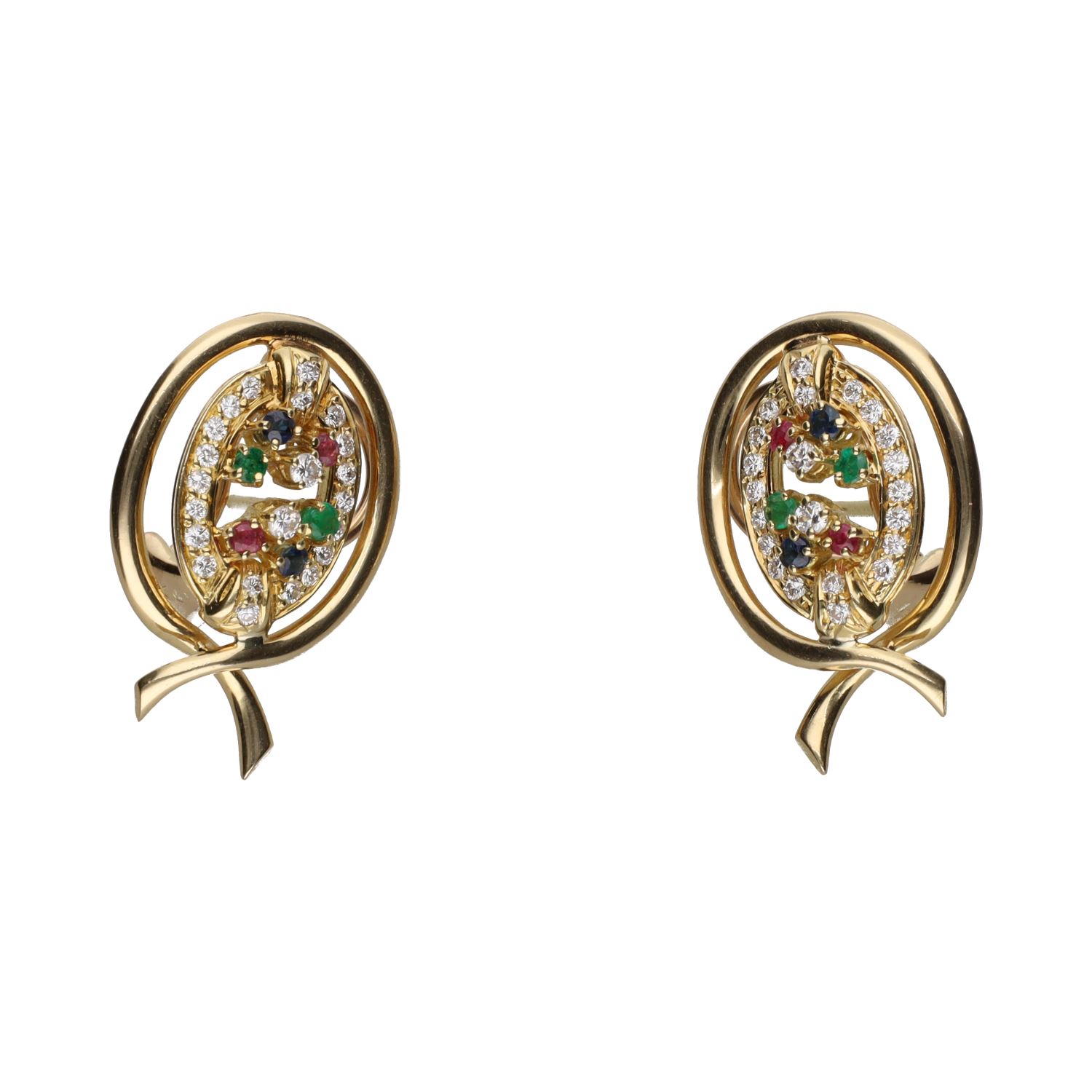 Pendientes en oro amarillo con esmeraldas, rubíes, zafiros y brillantes.