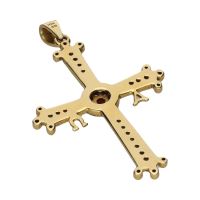 Colgante cruz en oro amarillo con rubíes, esmeraldas, zafiros y diamantes.