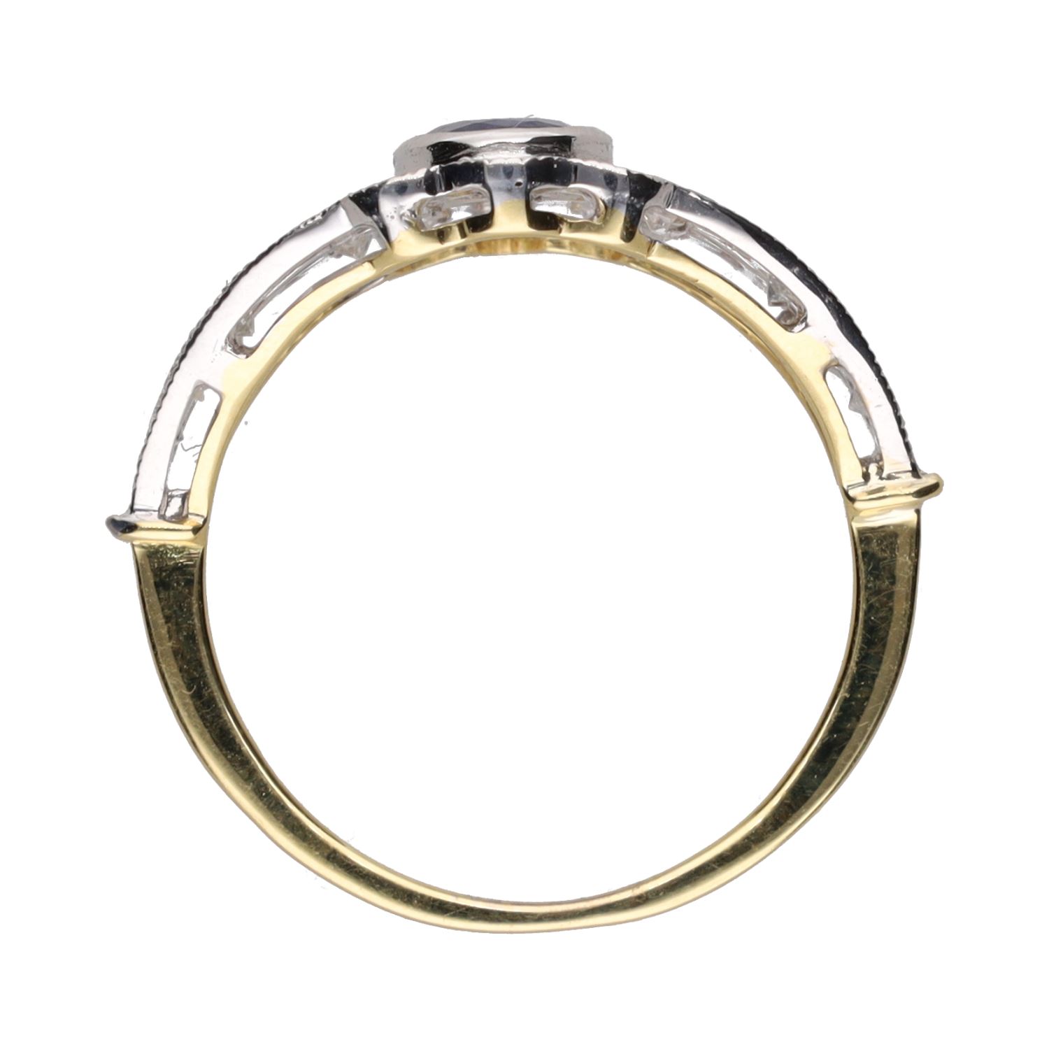 Sortija en oro amarillo y oro blanco con zafiro y diamantes. Talla 15.