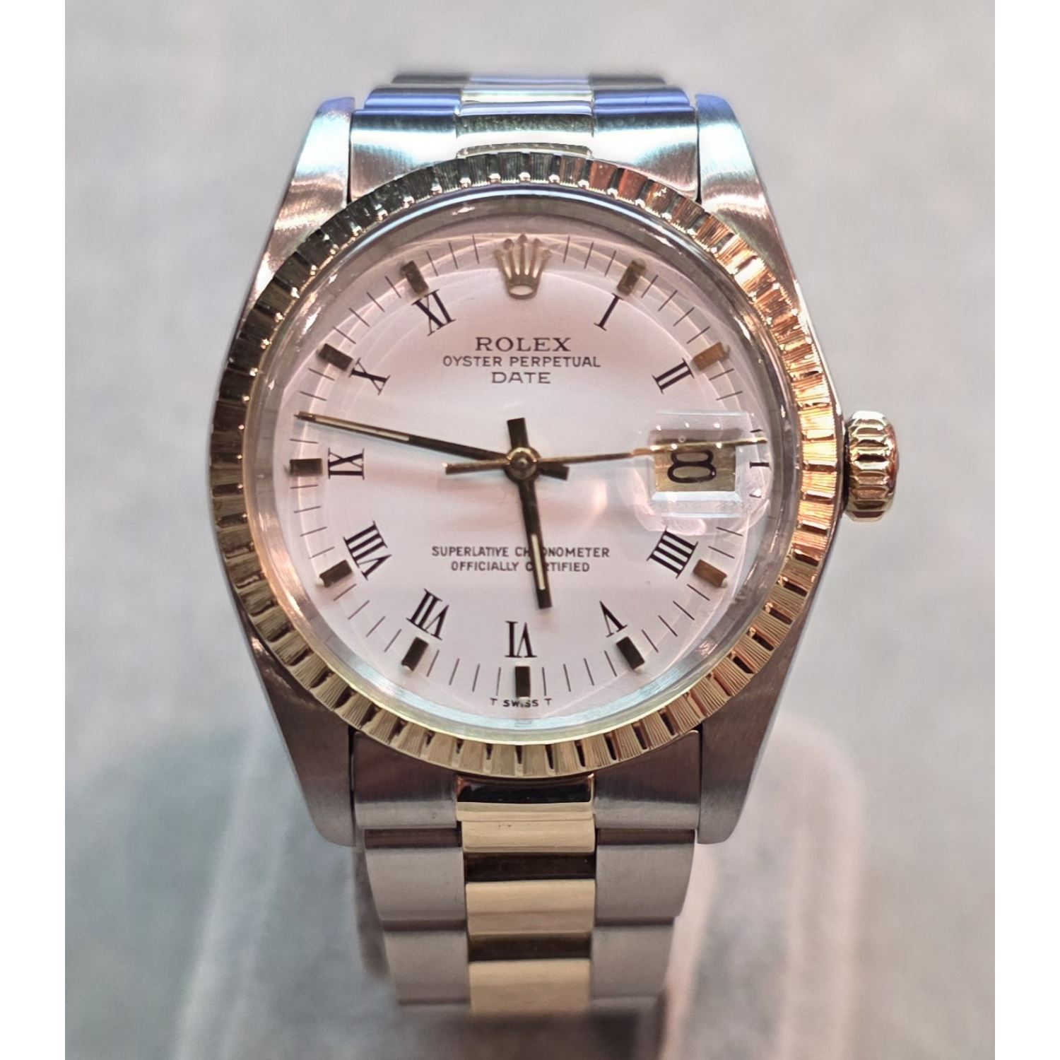 Oyster perpetual date acero y oro plexi 34mm.   